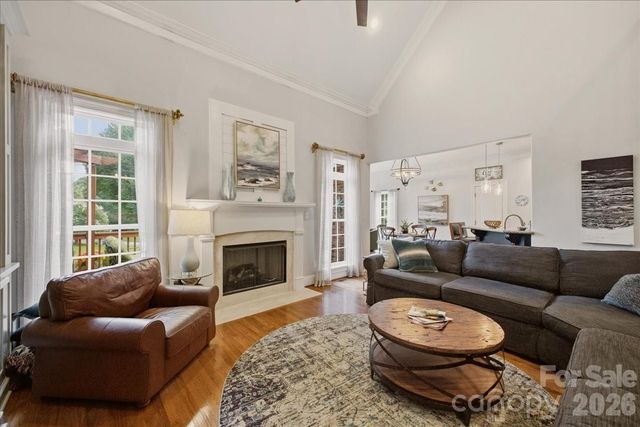 201 Commodore Court, Belmont, NC 28012