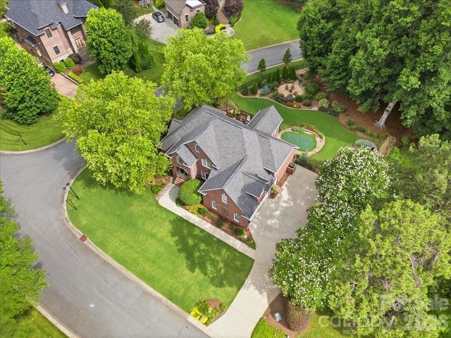 201 Commodore Court, Belmont, NC 28012
