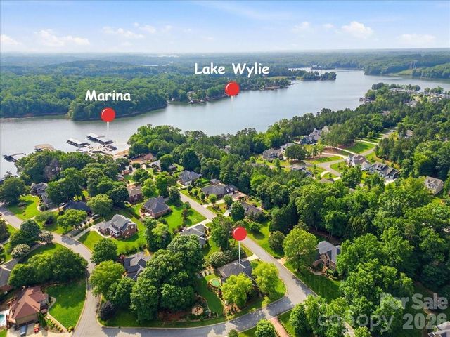 201 Commodore Court, Belmont, NC 28012