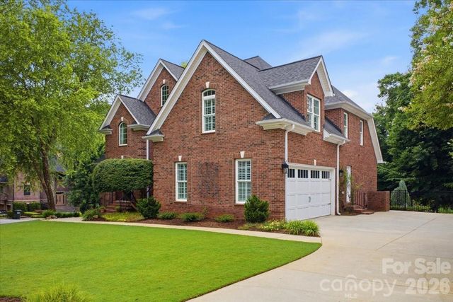 201 Commodore Court, Belmont, NC 28012