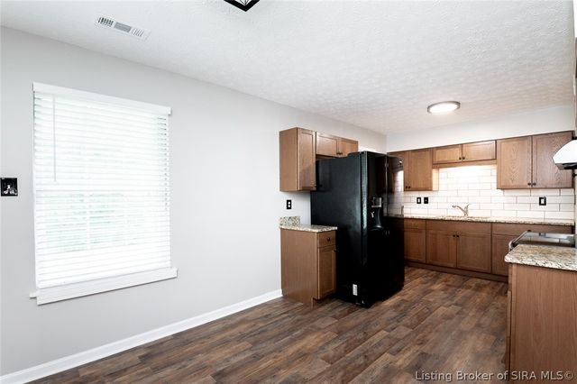 211 Delta Drive, Charlestown, IN 47111