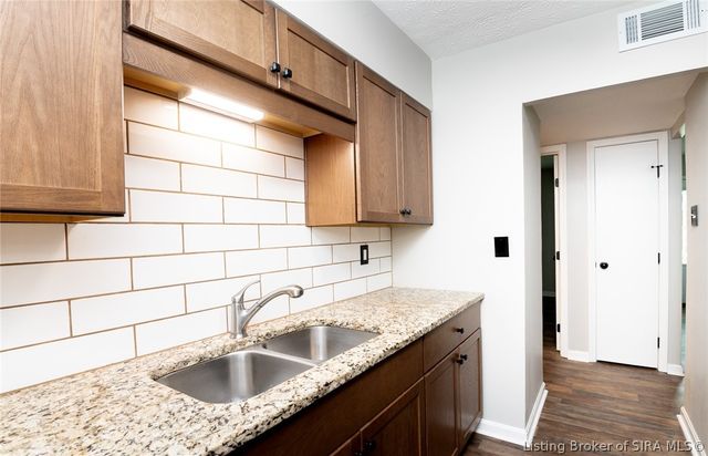 211 Delta Drive, Charlestown, IN 47111