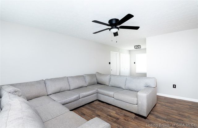 211 Delta Drive, Charlestown, IN 47111