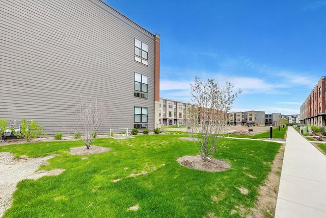 331 Summit Circle, Lombard, IL 60148