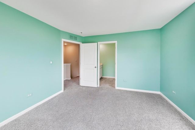 331 Summit Circle, Lombard, IL 60148