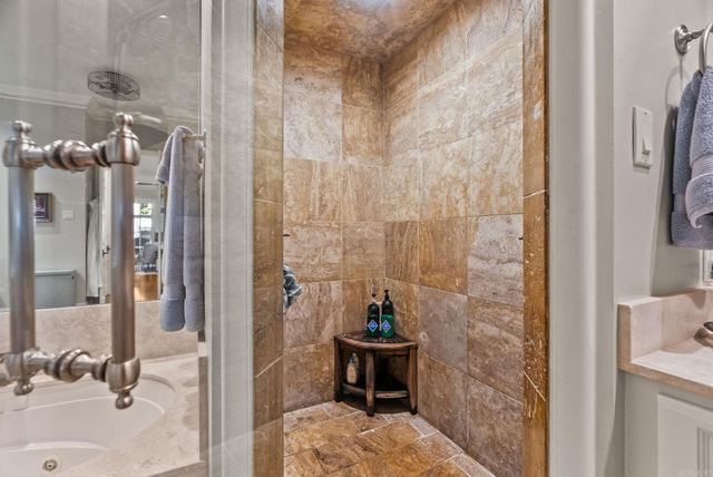 5019 Country Club, Little Rock, AR 72207