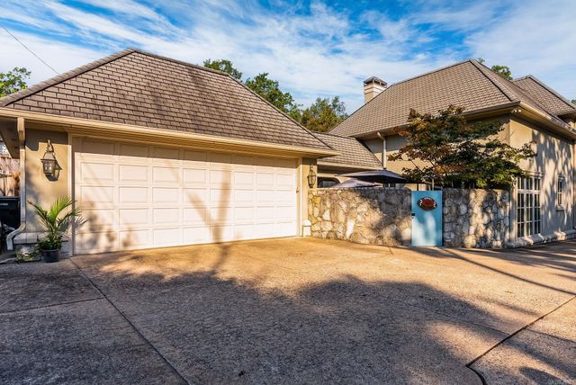 5019 Country Club, Little Rock, AR 72207