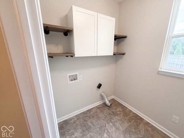 21323 Wharfdale Drive, Noblesville, IN 46062