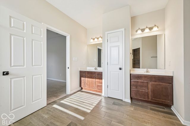 21323 Wharfdale Drive, Noblesville, IN 46062