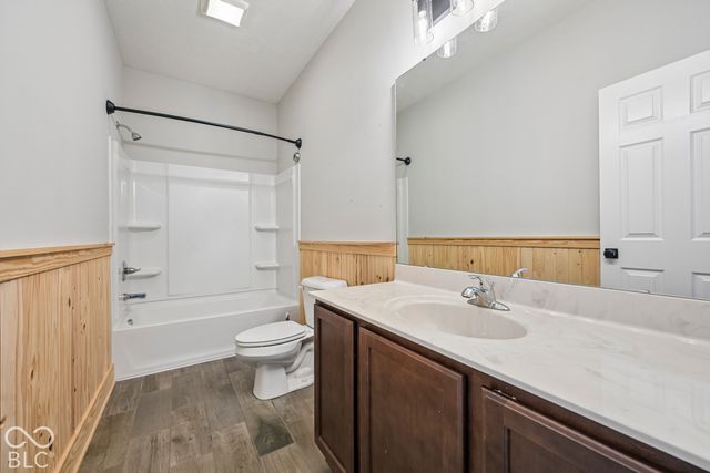 21323 Wharfdale Drive, Noblesville, IN 46062