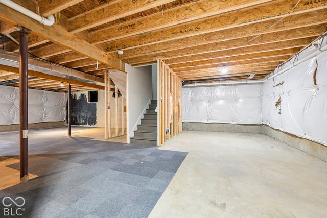 21323 Wharfdale Drive, Noblesville, IN 46062