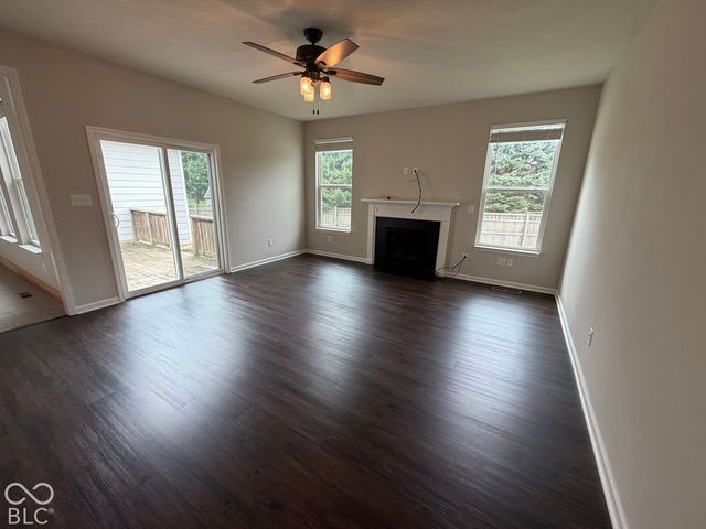 21323 Wharfdale Drive, Noblesville, IN 46062
