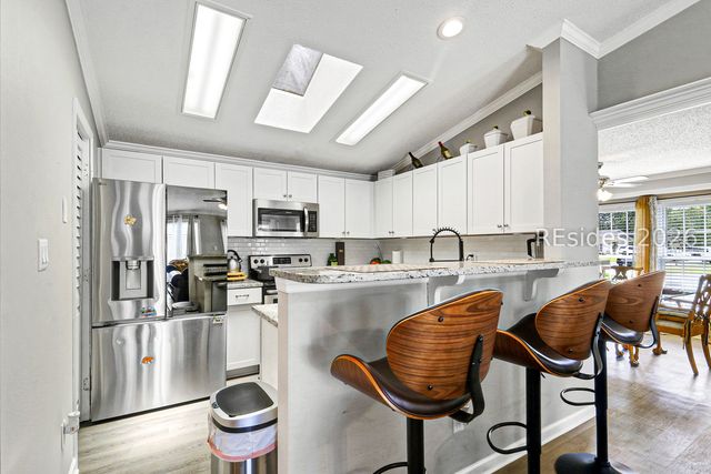 11 Spar Pole Ln, Bluffton, SC 29910