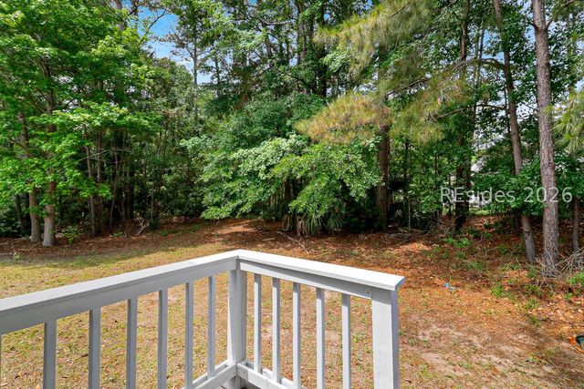 11 Spar Pole Ln, Bluffton, SC 29910