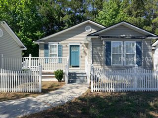 11 Spar Pole Ln, Bluffton, SC 29910