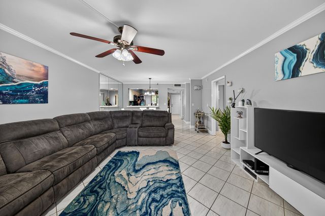 2200 S Cypress Bend Drive 101, Pompano Beach, FL 33069