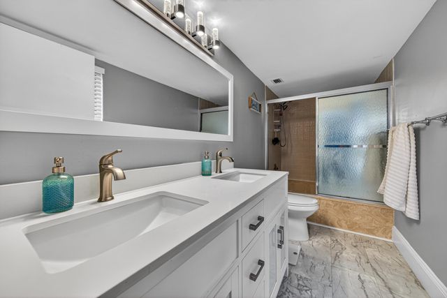 2200 S Cypress Bend Drive 101, Pompano Beach, FL 33069