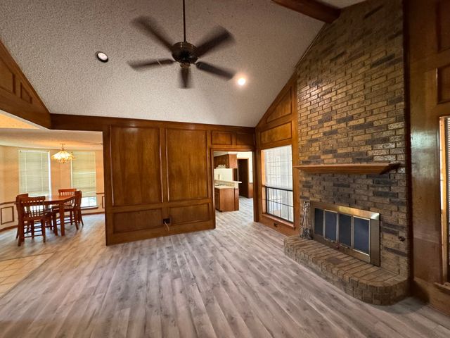 6229 Parkview Drive, Sachse, TX 75048
