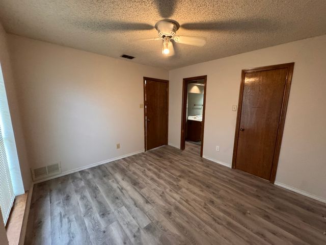 6229 Parkview Drive, Sachse, TX 75048