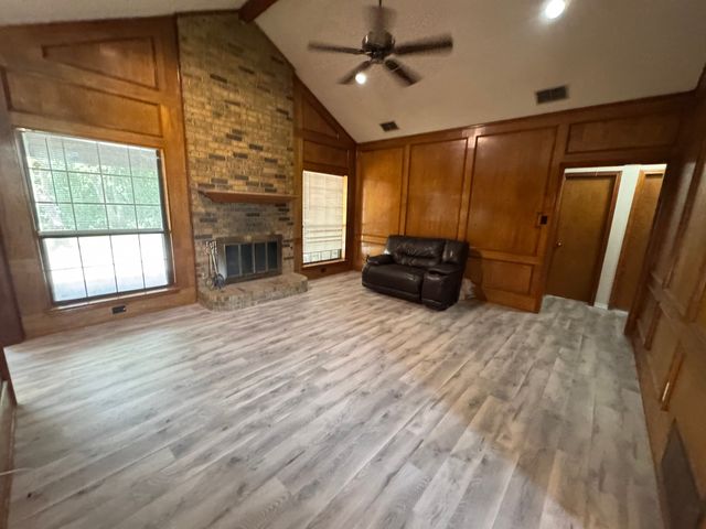 6229 Parkview Drive, Sachse, TX 75048