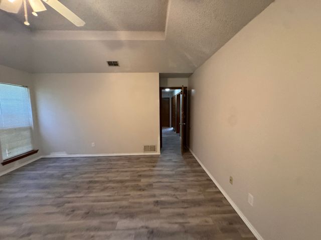 6229 Parkview Drive, Sachse, TX 75048