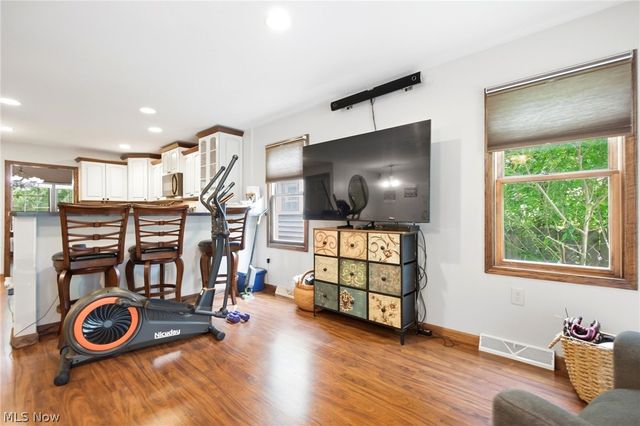 512 7th Street, Fairport Harbor, OH 44077