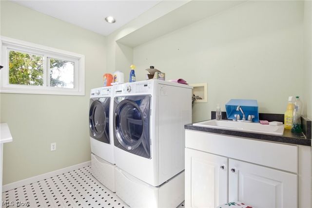 512 7th Street, Fairport Harbor, OH 44077
