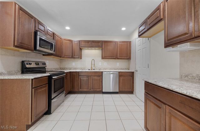 4223 Bennington Boulevard, Brunswick, OH 44212