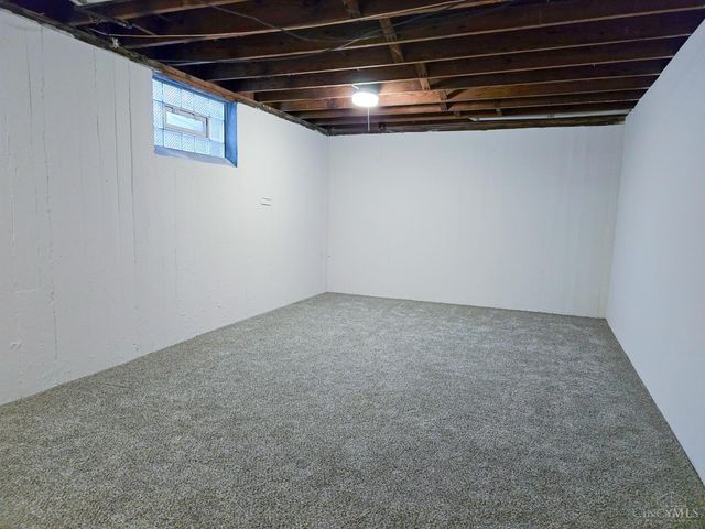 11 Ashby Street, Greenhills, OH 45218