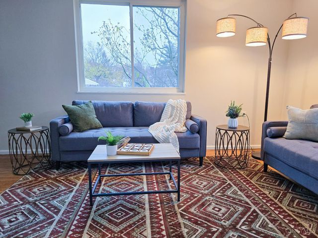 11 Ashby Street, Greenhills, OH 45218