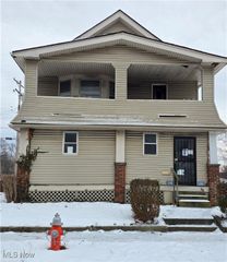 1216 Lakefront Avenue, East Cleveland, OH 44108