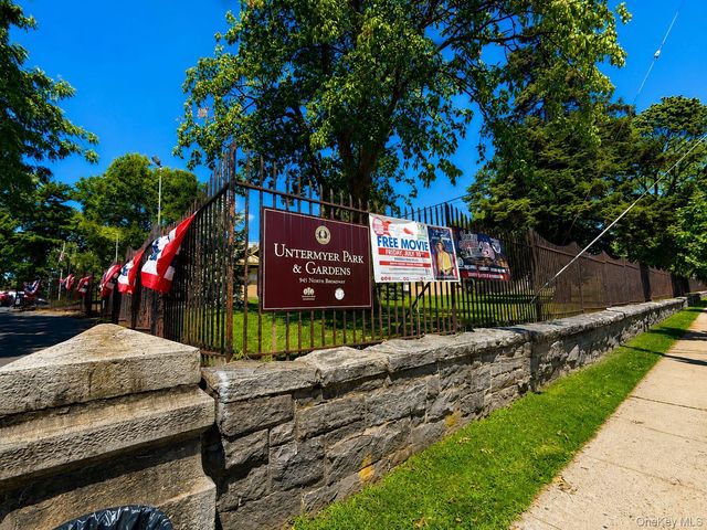 6 DeHaven Drive 1E, Yonkers, NY 10703