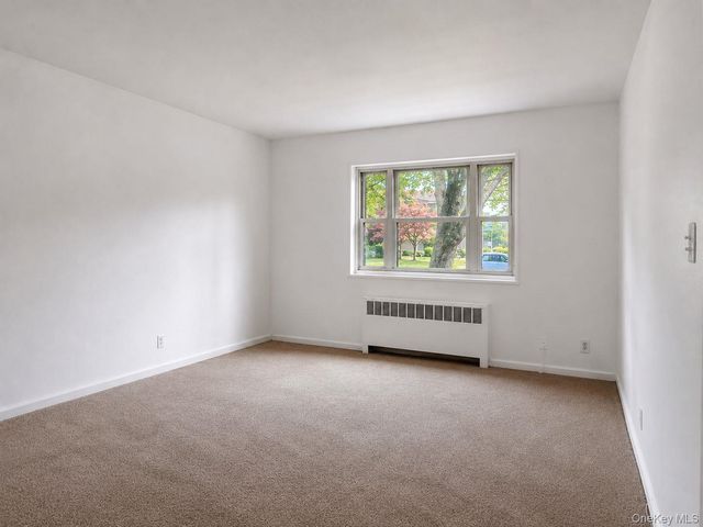 6 DeHaven Drive 1E, Yonkers, NY 10703