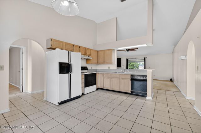 9733 N PEABODY Drive, Jacksonville, FL 32221