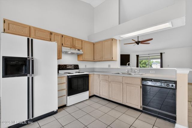 9733 N PEABODY Drive, Jacksonville, FL 32221