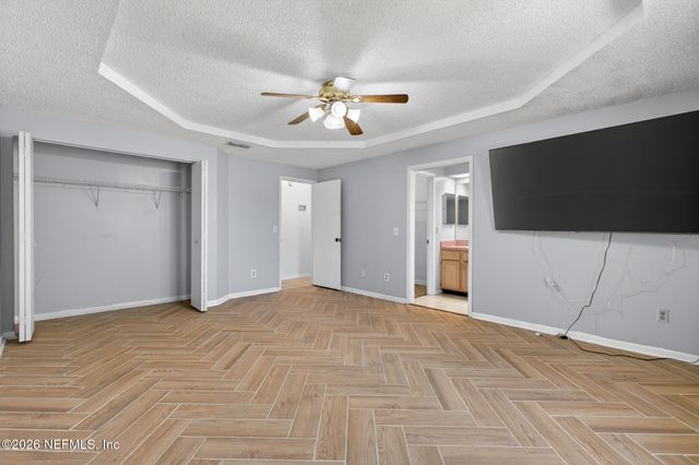 9733 N PEABODY Drive, Jacksonville, FL 32221