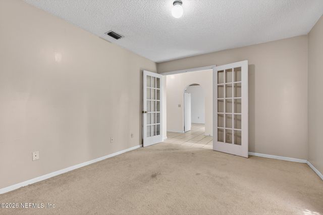 9733 N PEABODY Drive, Jacksonville, FL 32221