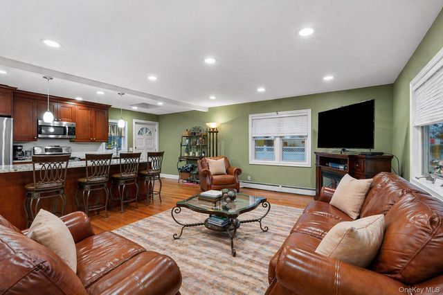 2632 Montauk Avenue, Merrick, NY 11566