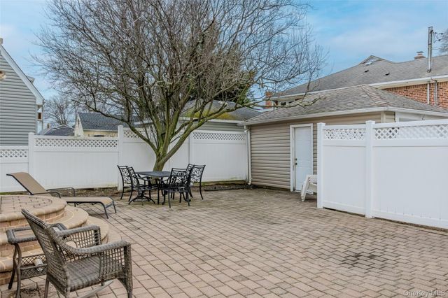 2632 Montauk Avenue, Merrick, NY 11566