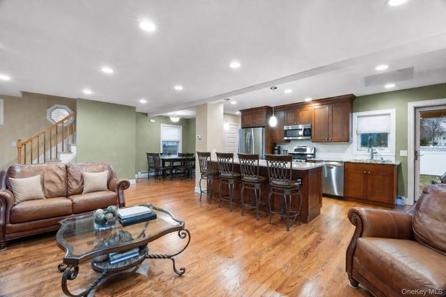 2632 Montauk Avenue, Merrick, NY 11566