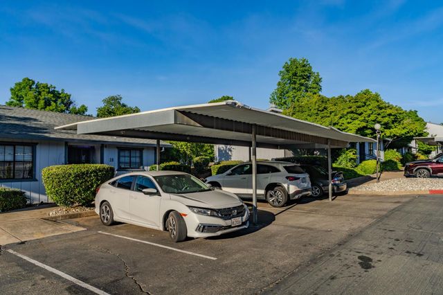 24 Westview Dr, Jackson, CA 95642