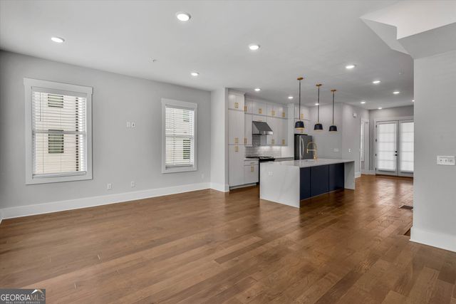 1060 Robert Smalls Way, Atlanta, GA 30318