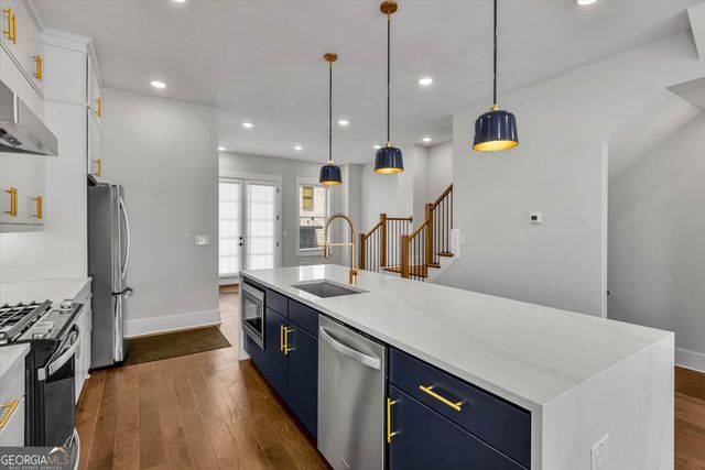 1060 Robert Smalls Way, Atlanta, GA 30318