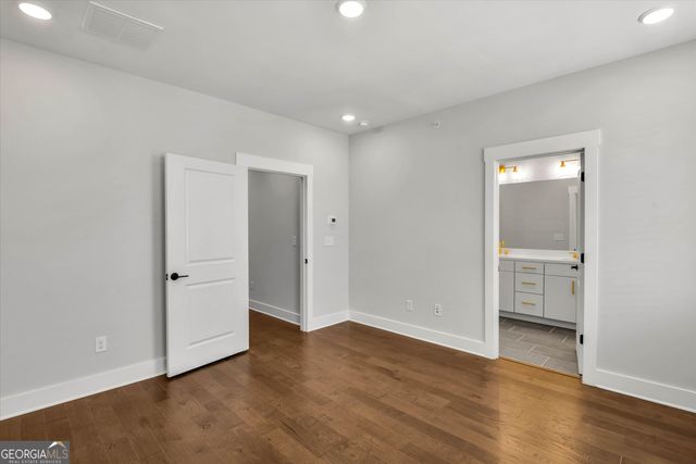 1060 Robert Smalls Way, Atlanta, GA 30318