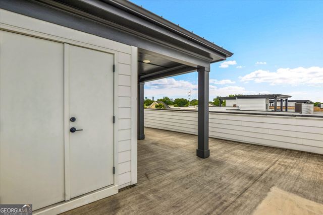 1060 Robert Smalls Way, Atlanta, GA 30318
