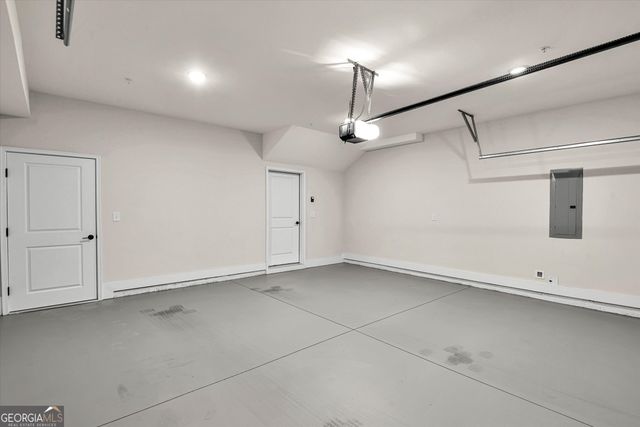 1060 Robert Smalls Way, Atlanta, GA 30318