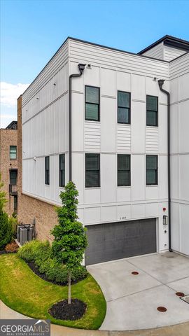 1060 Robert Smalls Way, Atlanta, GA 30318
