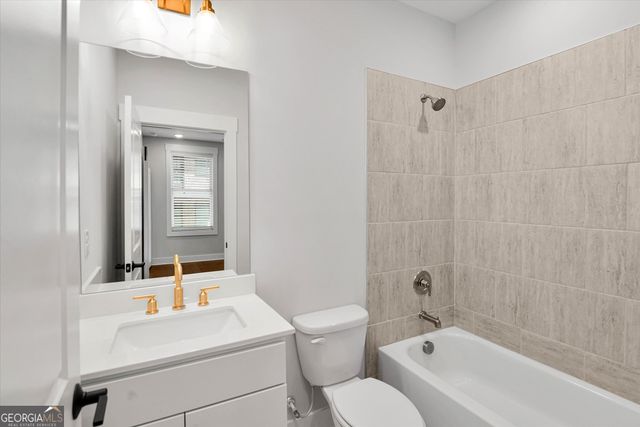 1060 Robert Smalls Way, Atlanta, GA 30318