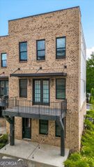 1060 Robert Smalls Way, Atlanta, GA 30318