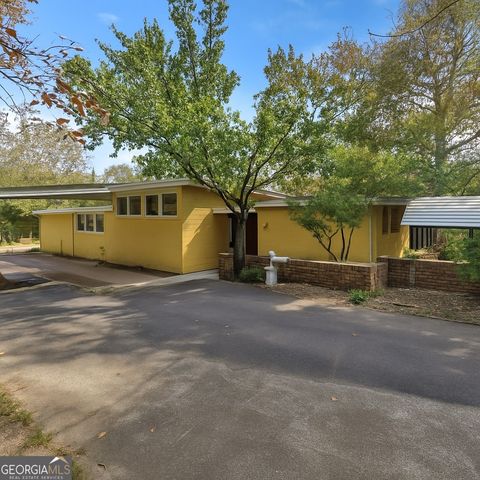 122 Jay Drive, Warner Robins, GA 31093